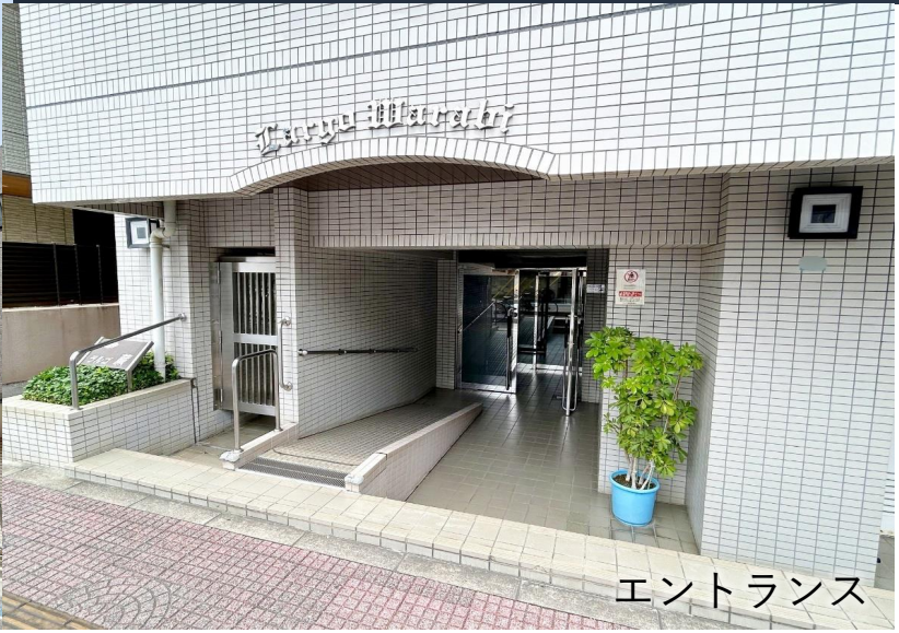 VL分类=facility, confidence=0.95, search=True, size=822x579, 建筑外观清晰