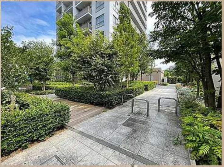 VL分类=exterior, confidence=0.95, search=True, size=736x549, 建筑外观清晰