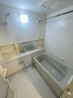 VL分类=bath, confidence=0.95, search=True, size=106x142, 浴室内部清晰