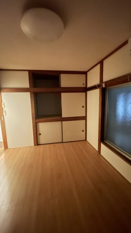 LDK全体を撮影した室内写真
