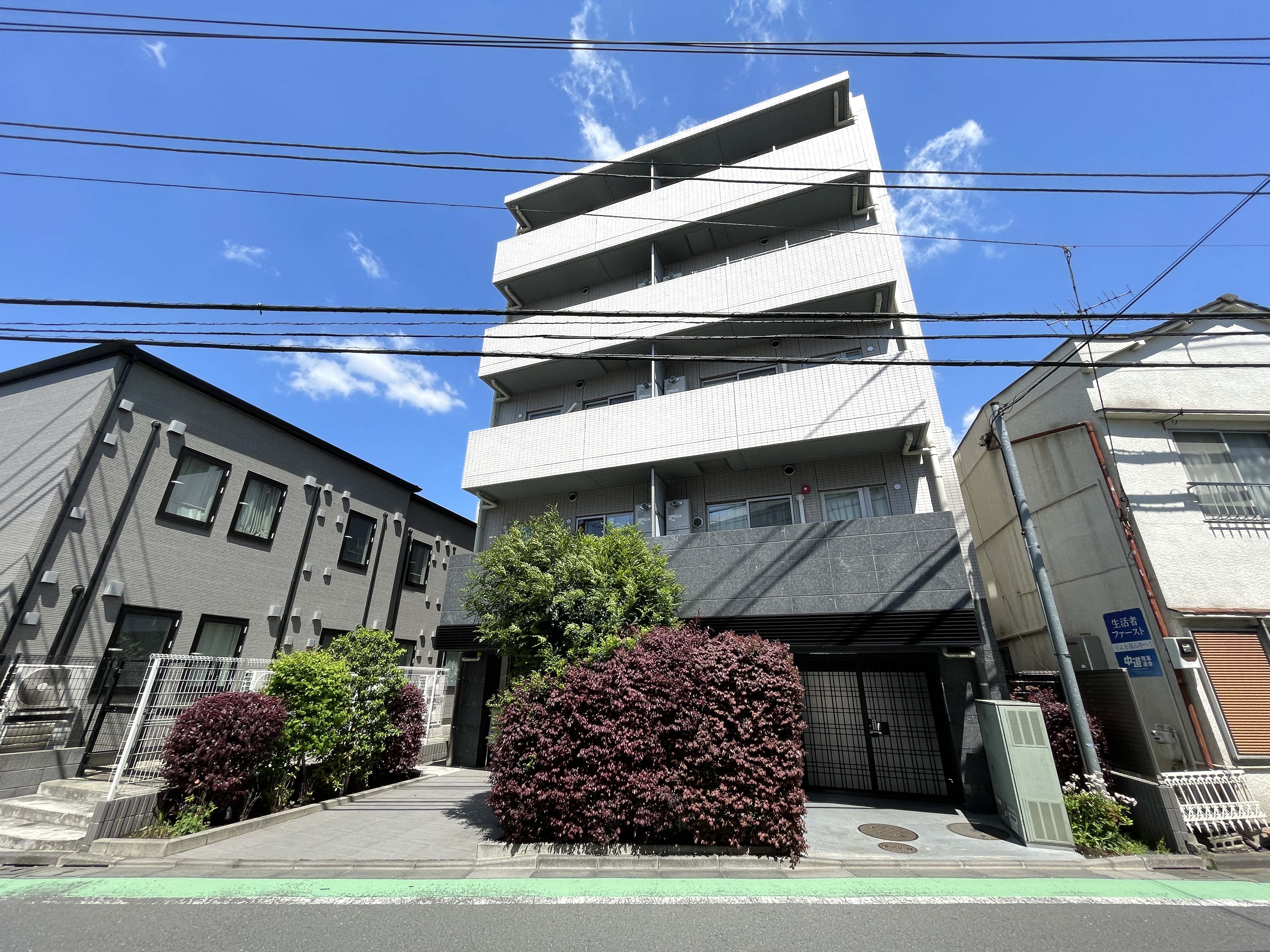 べルジェンド新中野レジデンスの外観全体を撮影した画像