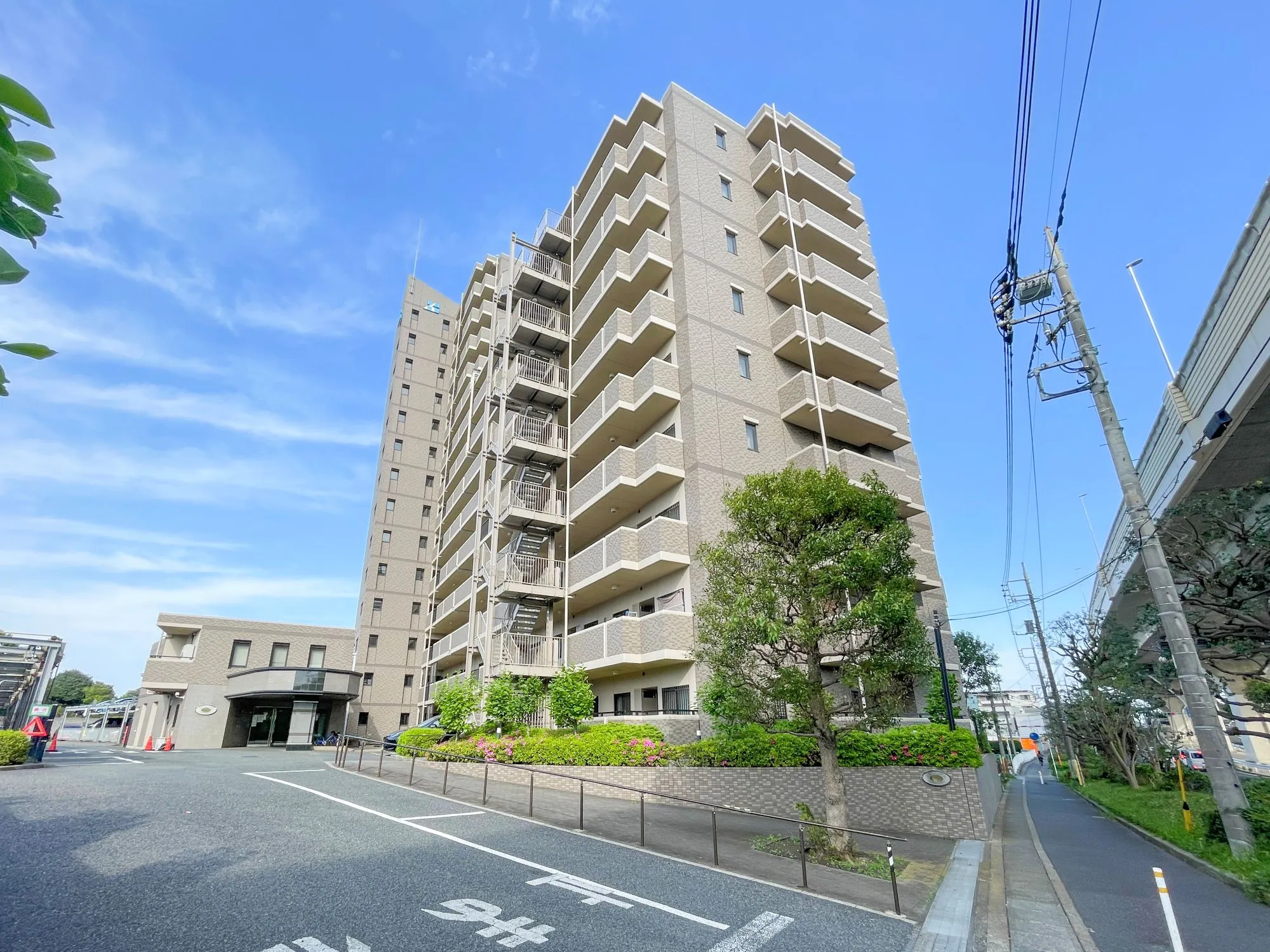 ベルドゥムール川口東 外観