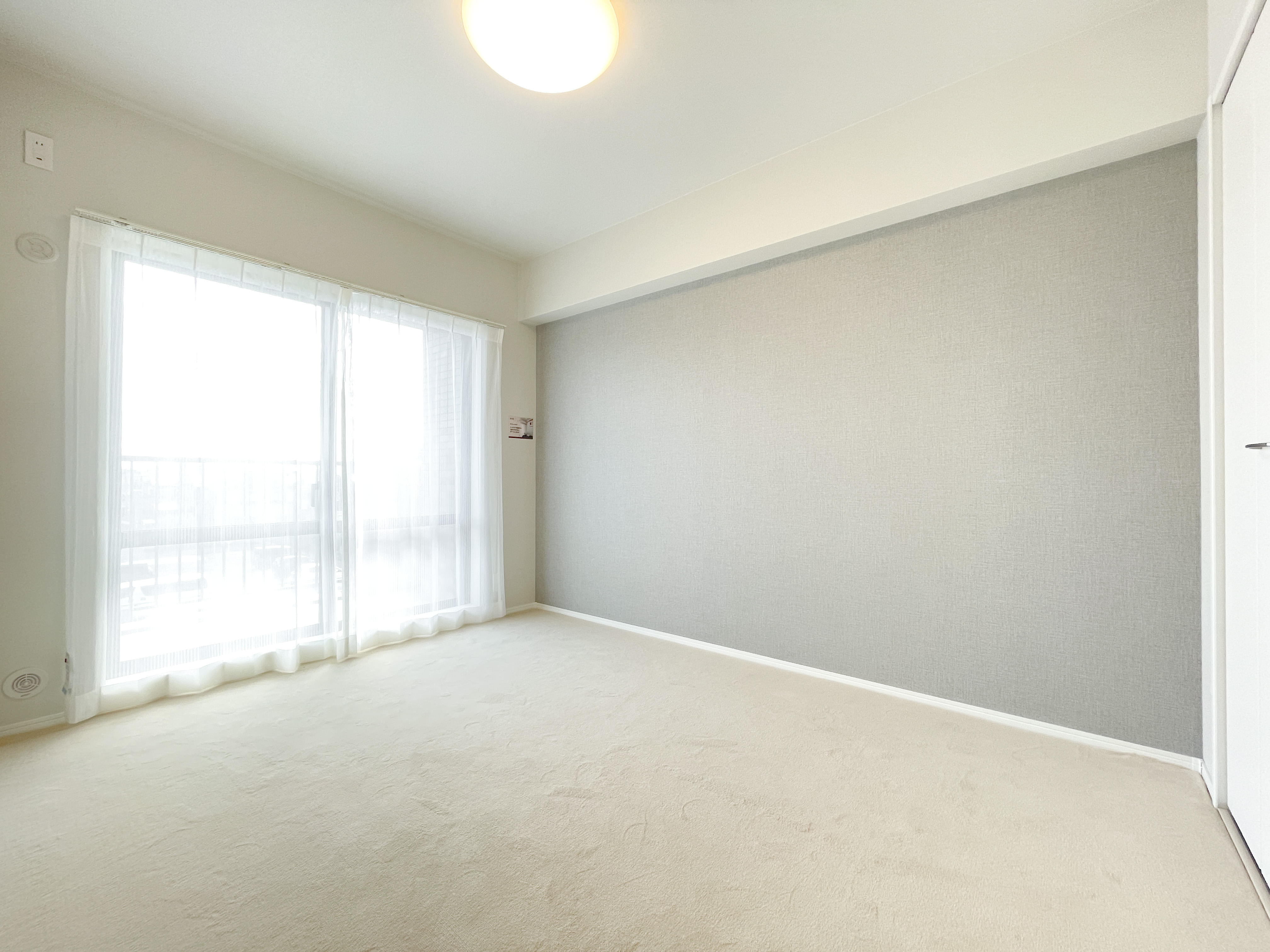 LDK全体を撮影した室内写真