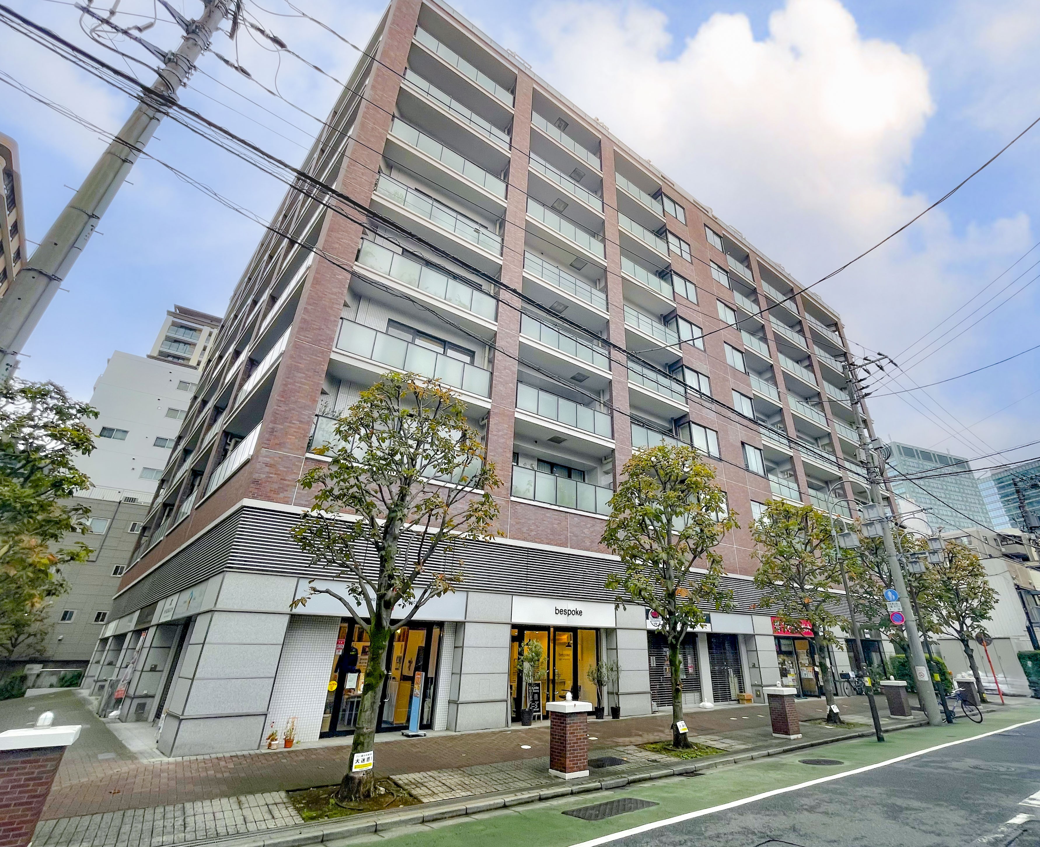 外観:建物の外観を撮影した写真