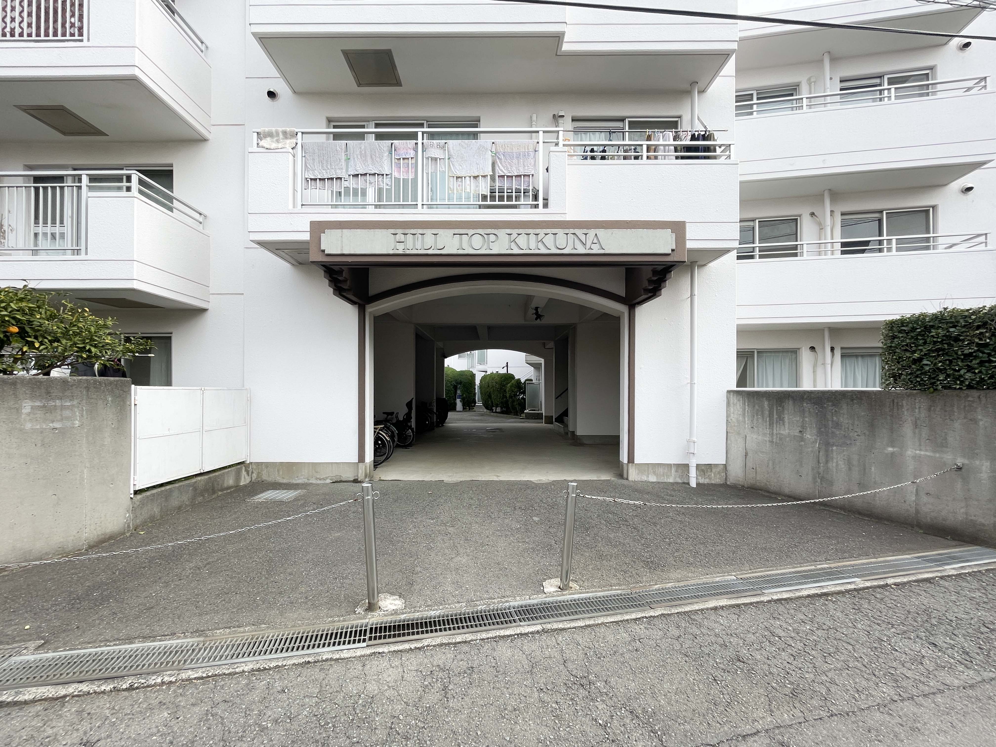 建物の外観を主体に撮影した画像