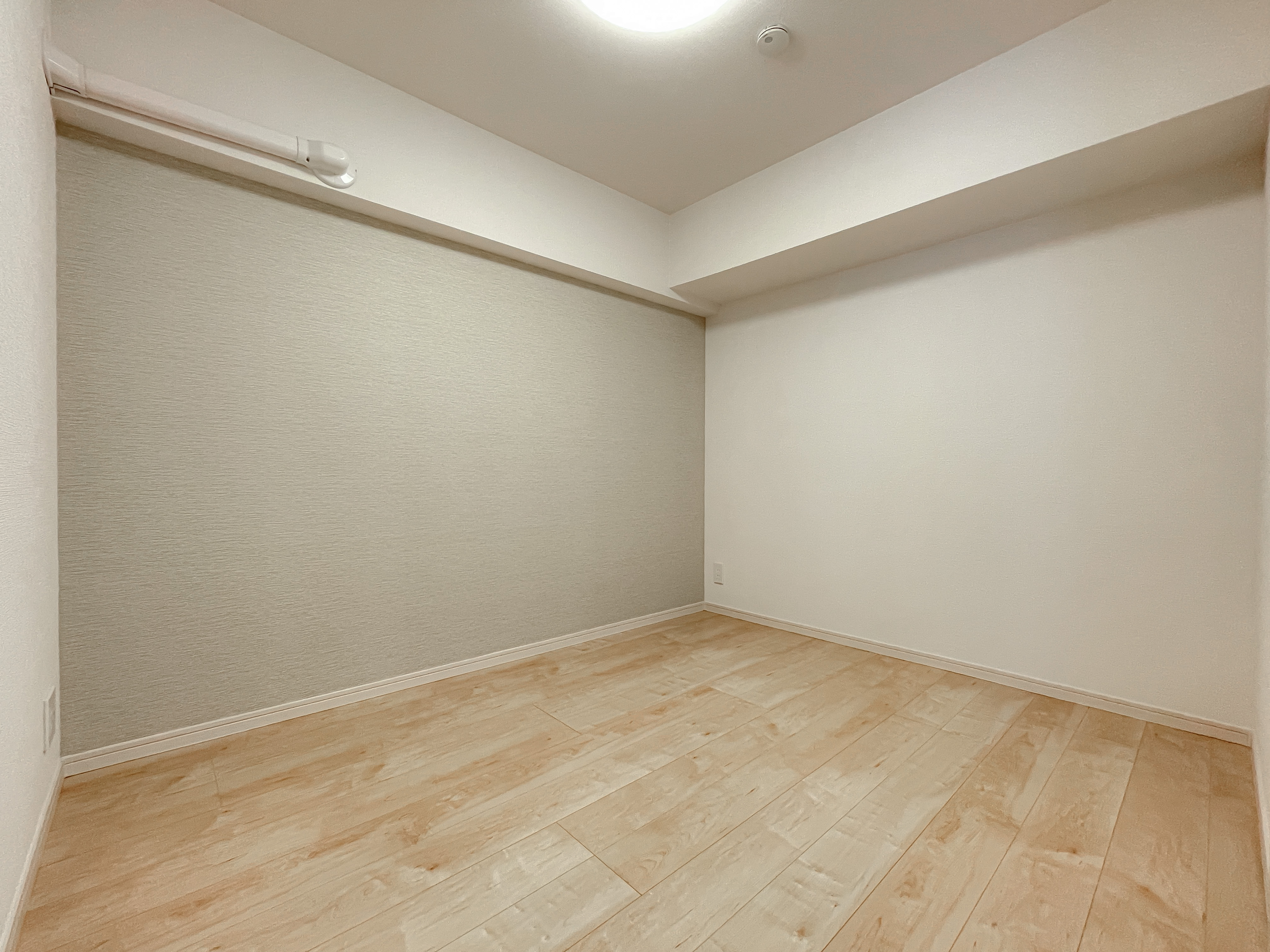 洋室（Western-style room）の空室を撮影した室内写真