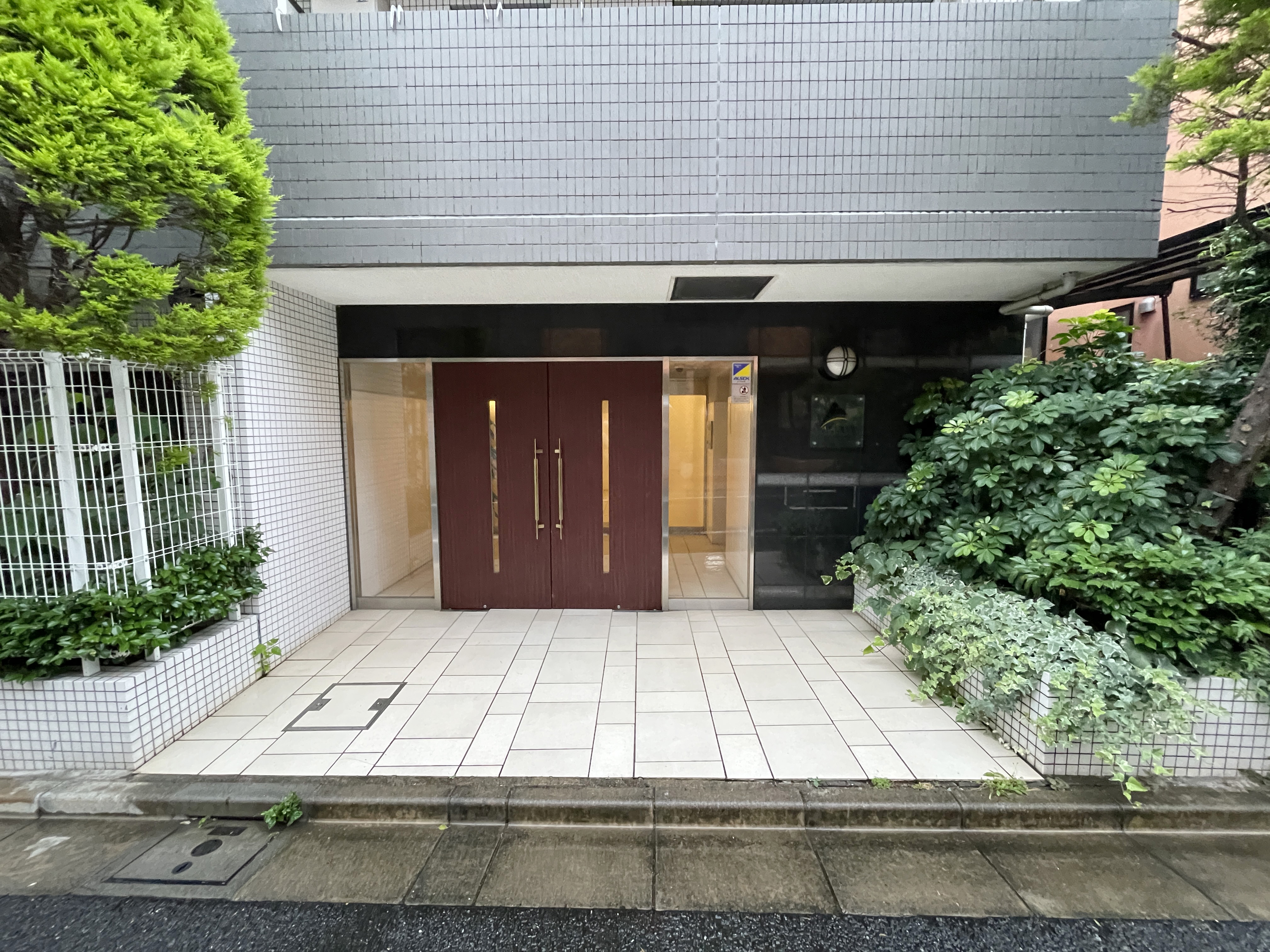 204 号室の玄関部分