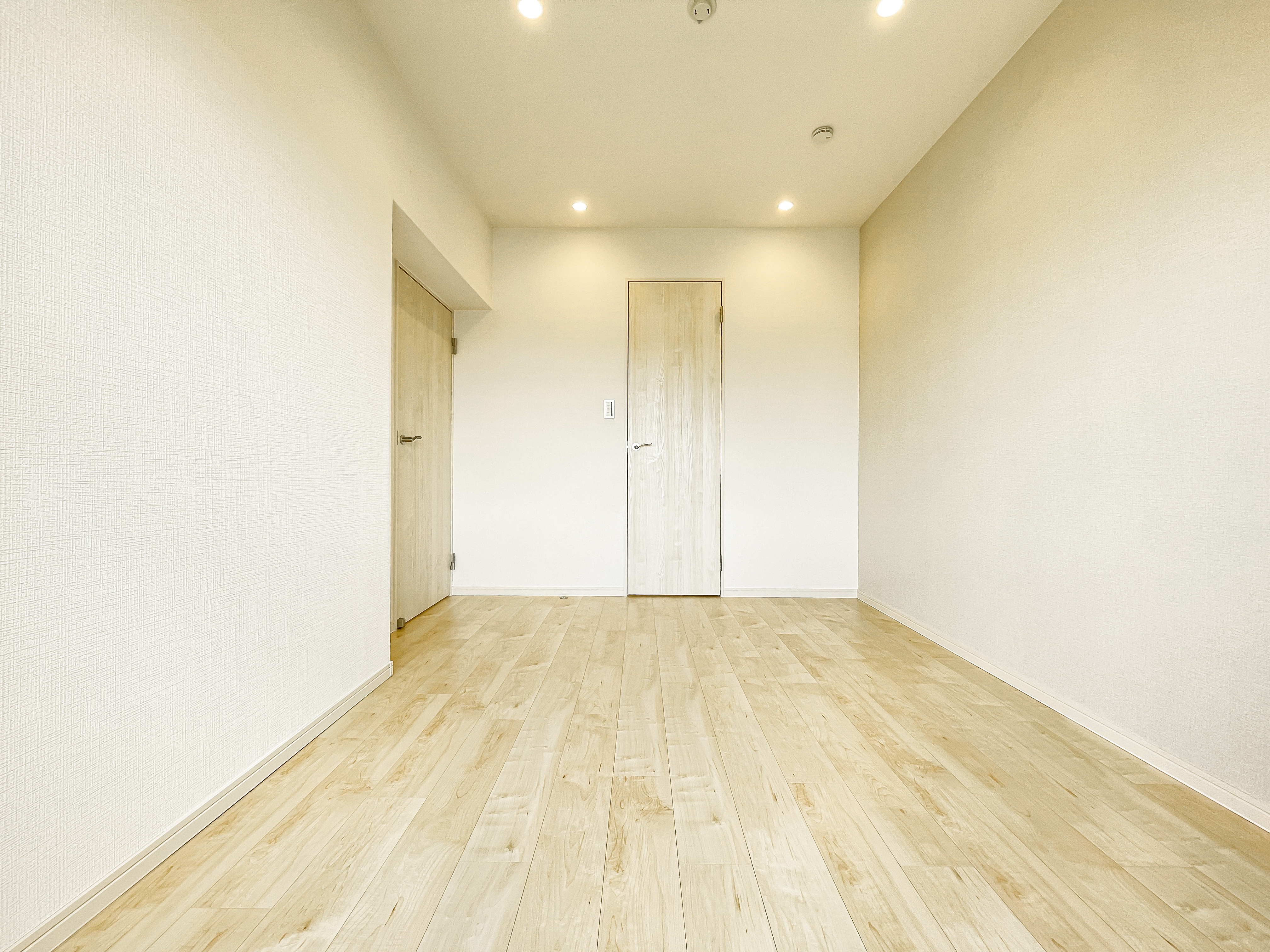 廊下や共用部分を撮影した室内写真
