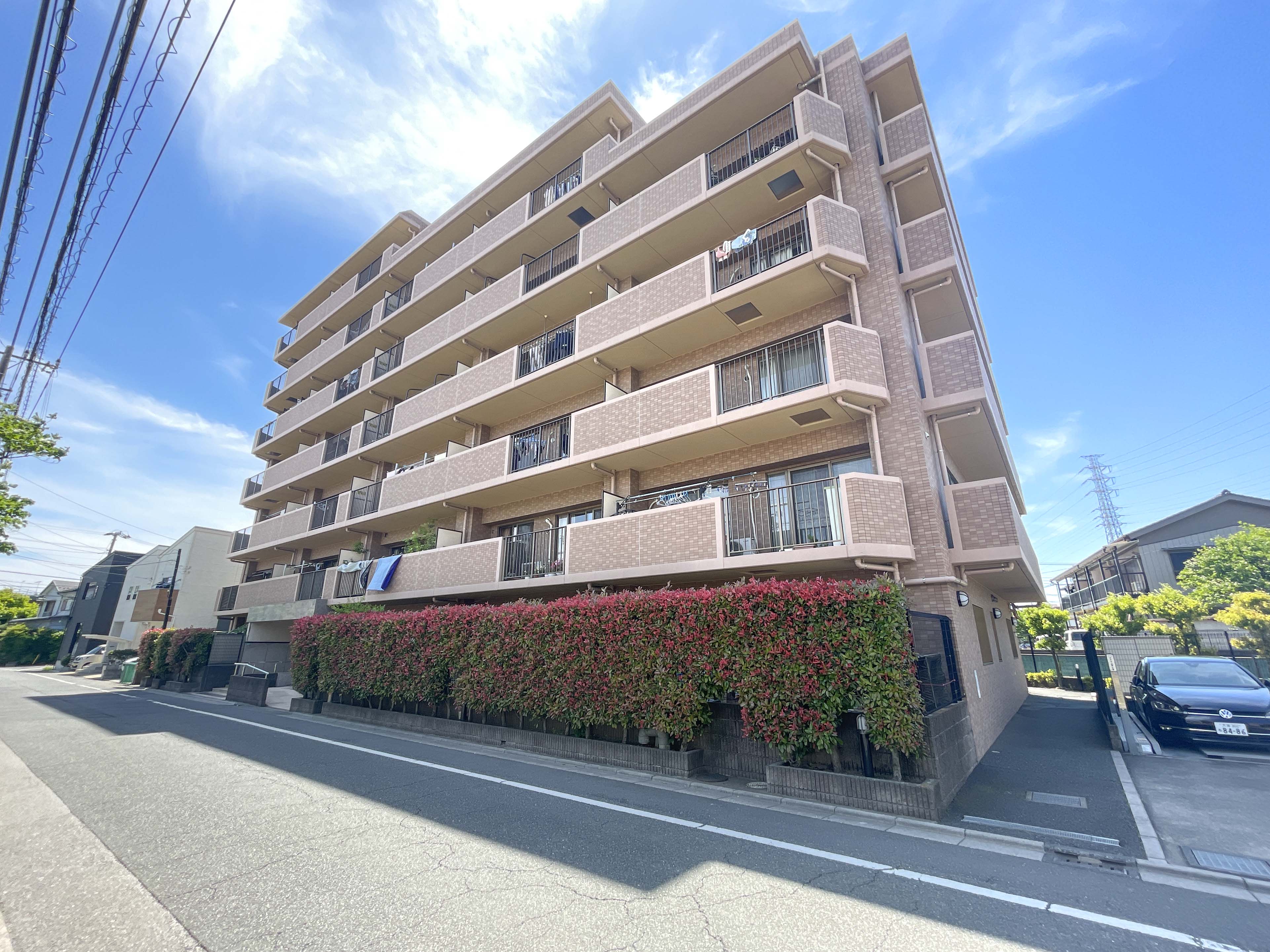 建物の外観を撮影した画像
